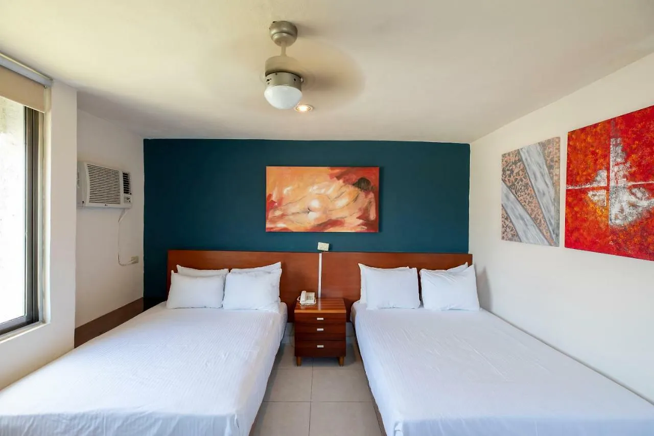 Villa Italia Cancún 3*,  México